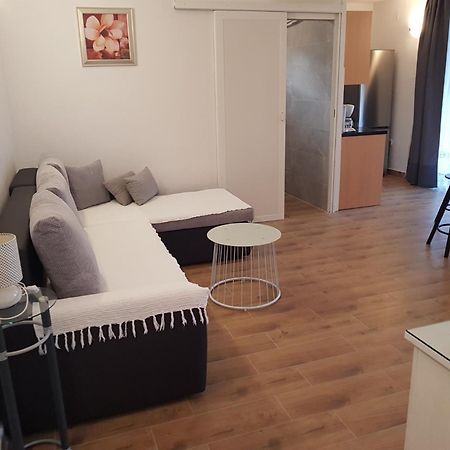 Apartments Mila مارينا المظهر الخارجي الصورة